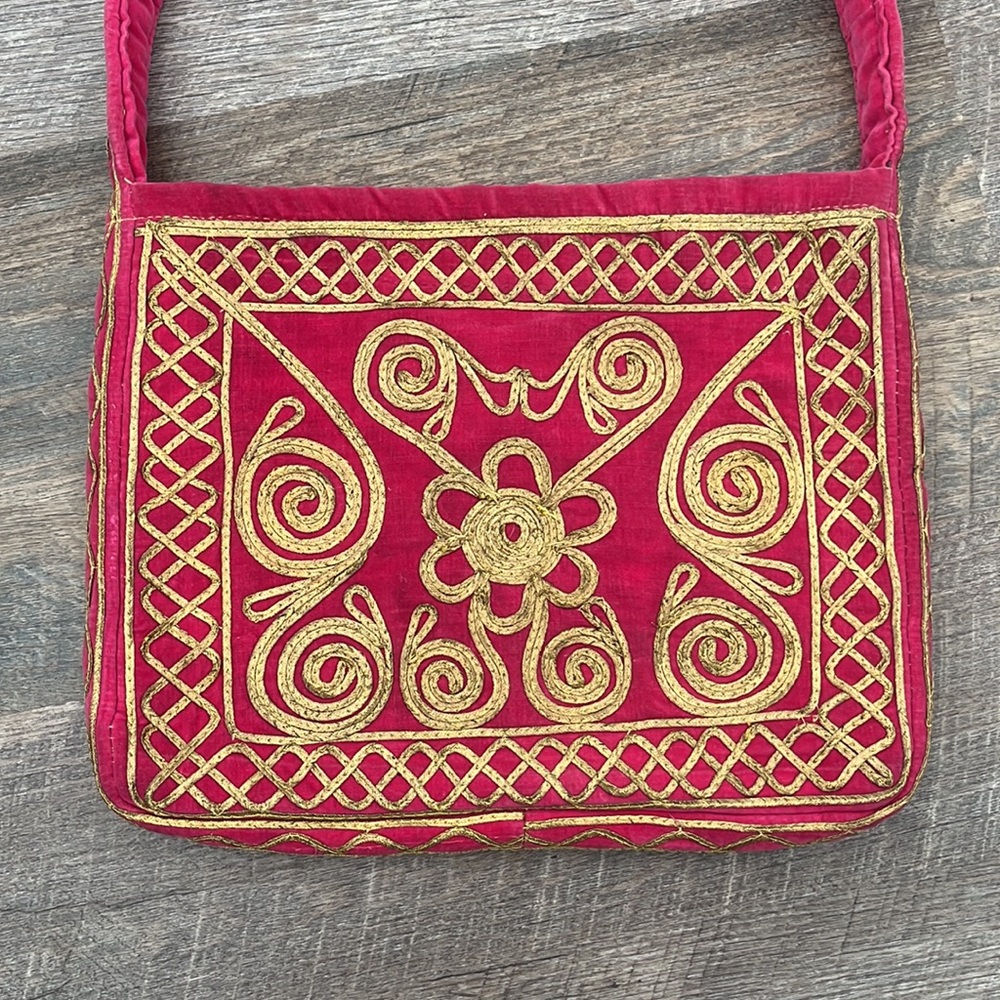 Vintage Bohemian Velvet Bag - Picture 3 of 8